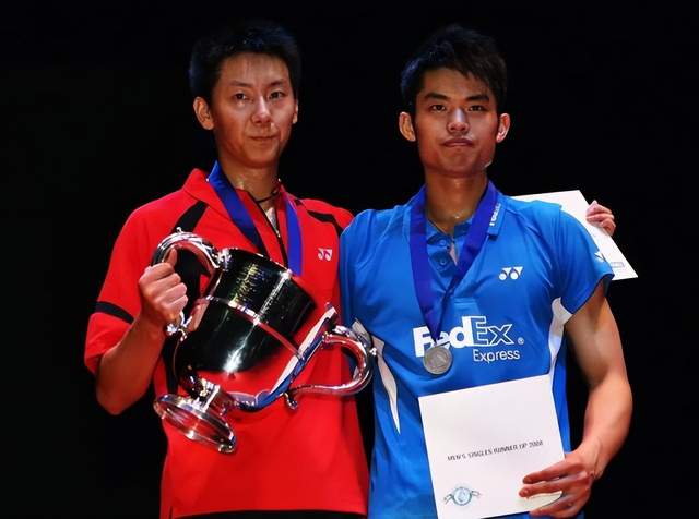 包含英格兰羽毛球队力克中国羽毛球队，陶菲克统治全场的词条