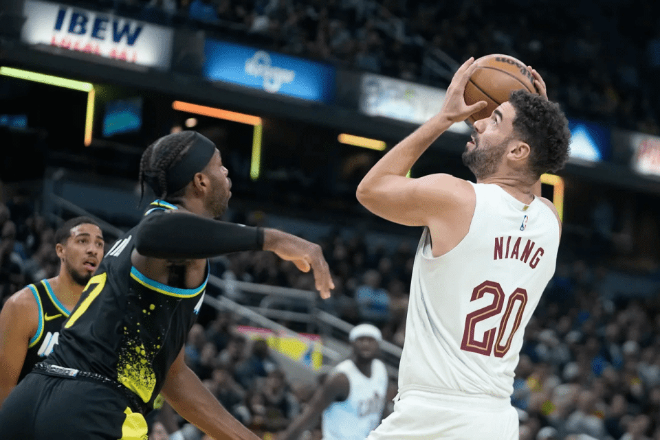 关于德国男篮鏖战步行者,萨姆·米切尔统治全场的信息 关于德国男篮鏖战步行者,萨姆·米切尔统治全场的信息