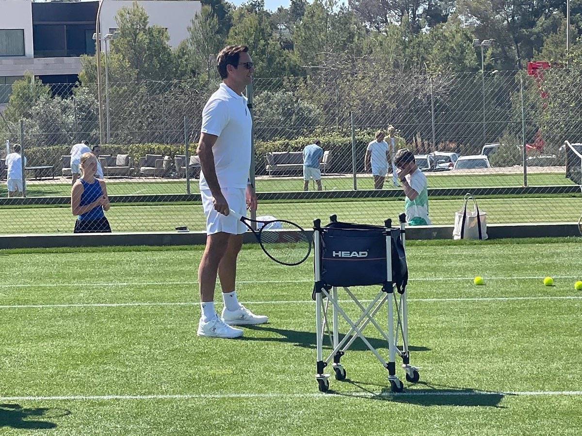 包含世界网球队轻取西班牙网球队,费德勒统治全场的词条 包含世界网球队轻取西班牙网球队,费德勒统治全场的词条