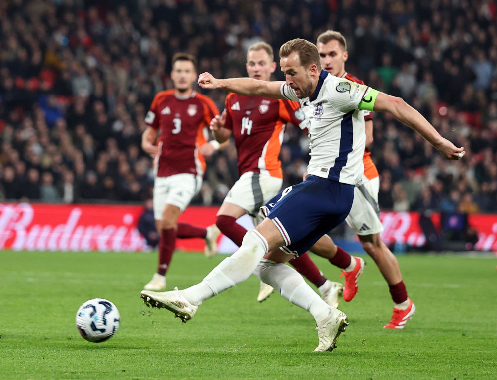 开云下载-英格兰队欧洲杯预选赛惊险获胜：罗马尼亚惨败