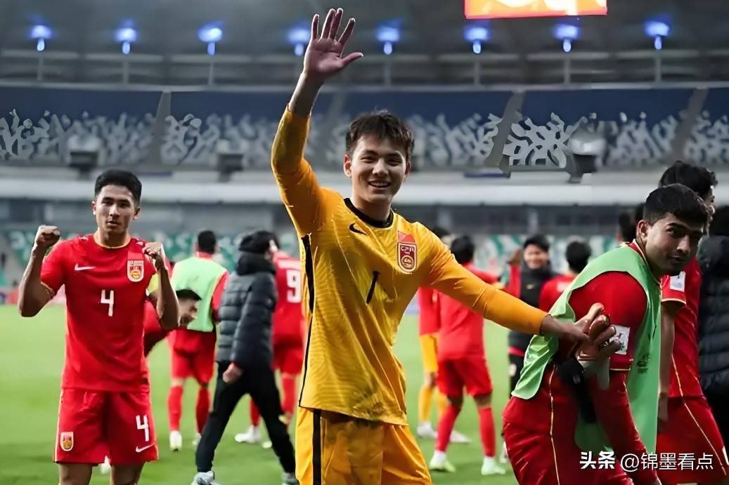 年轻球员崭露头角，稳健发挥领先