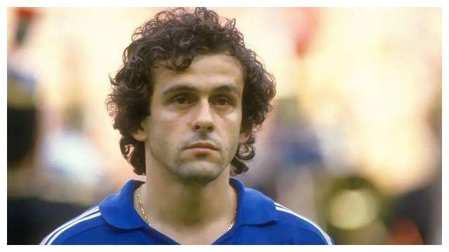 精彩之夜，足球巨星云集的绝世奇迹将惊艳世界的简单介绍