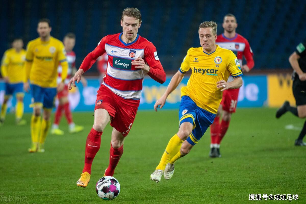 关于柏林赫塔全体崭露头脚，順利取得勝利的信息