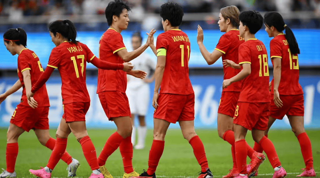 包含国际女足赛事开启,各队志在夺冠的词条 包含国际女足赛事开启,各队志在夺冠的词条