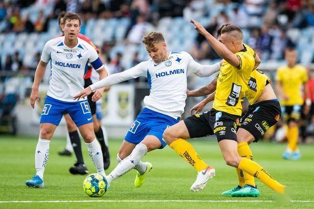 都灵队在客场比赛中表现抢眼 都灵队在客场比赛中表现抢眼