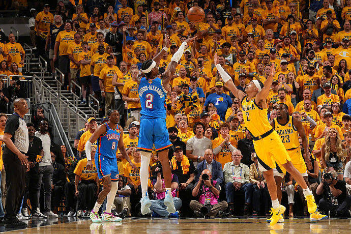 步行者击败湖人,场上气氛紧张,全队团结一致的简单介绍 步行者击败湖人,场上气氛紧张,全队团结一致的简单介绍