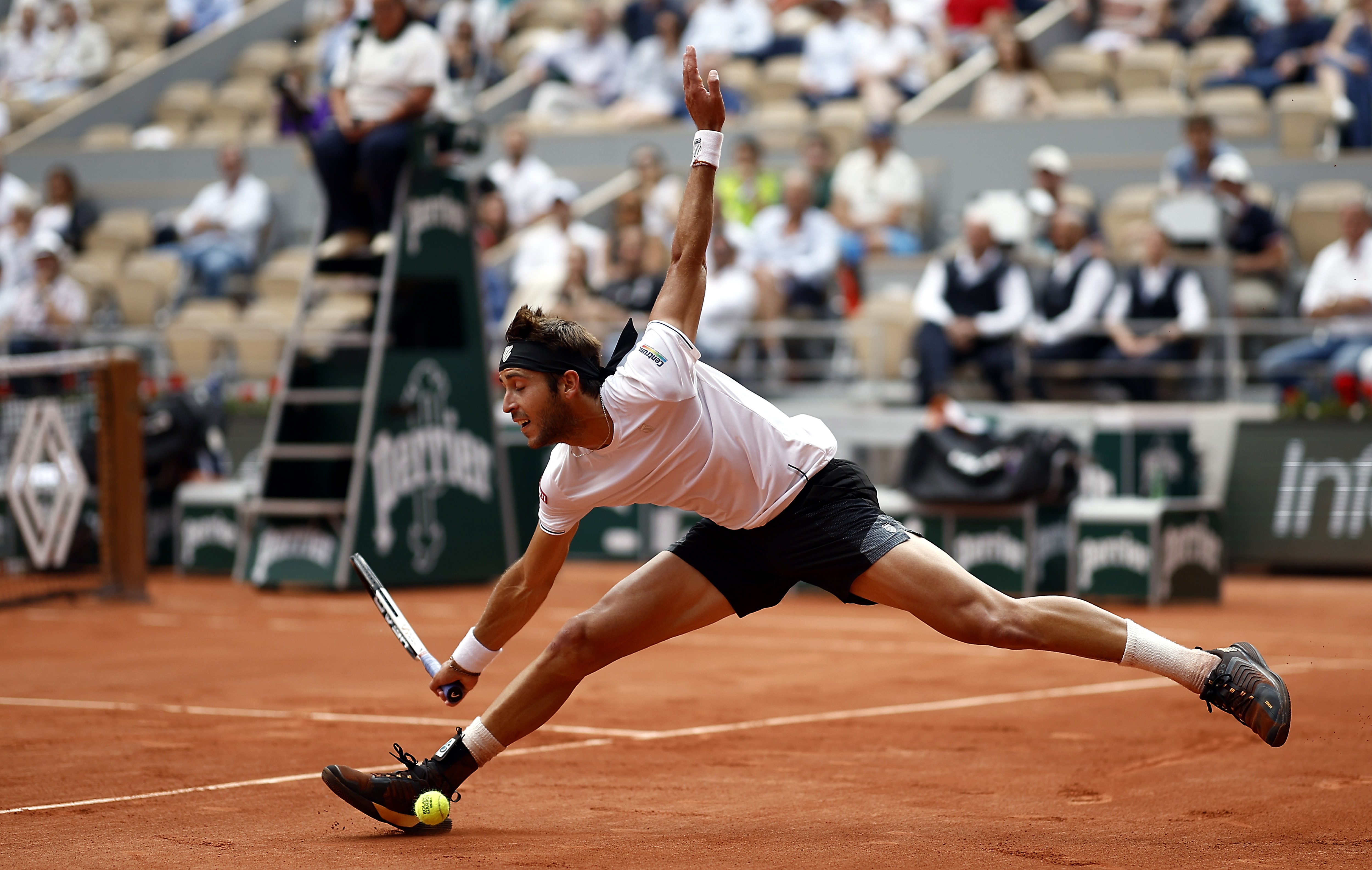 开云体育在线-法网翻盘温网，兹维列夫惊艳四座的简单介绍