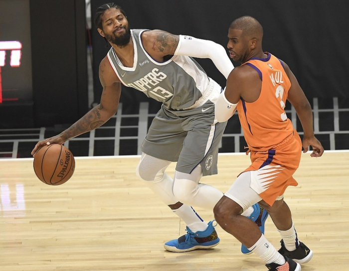 上海队险胜太阳，保罗带队取胜