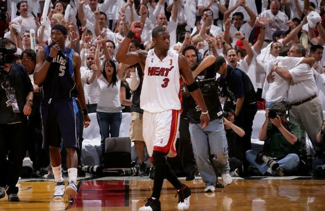 江苏队逆转热火，福克斯带队取胜